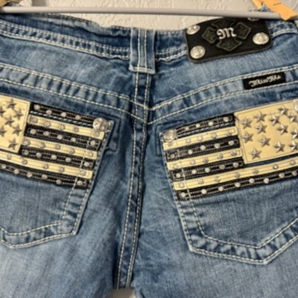 Miss Me Boot cut Womens jeans with American Flag on Pockets - Picture 2 of 5
